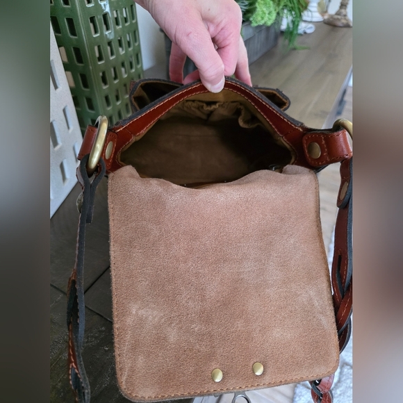 Patricia Nash Hand Painted Leather Butterfly Aida Crossbody/Shoulder Bag - Picture 12 of 13